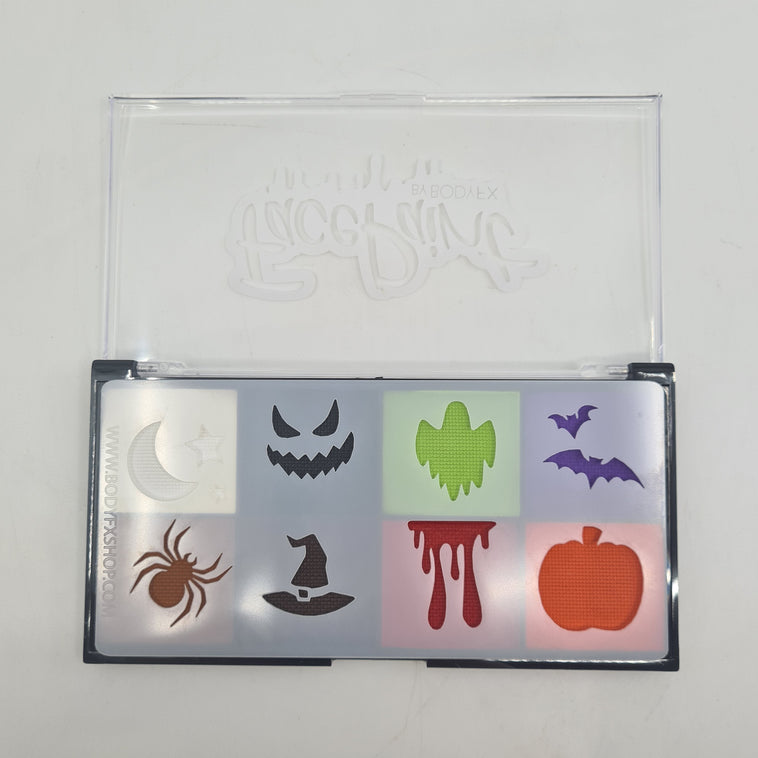 Halloween face paint palette with Mini Halloween stencil Halloween face paint palette with Mini Halloween stencil